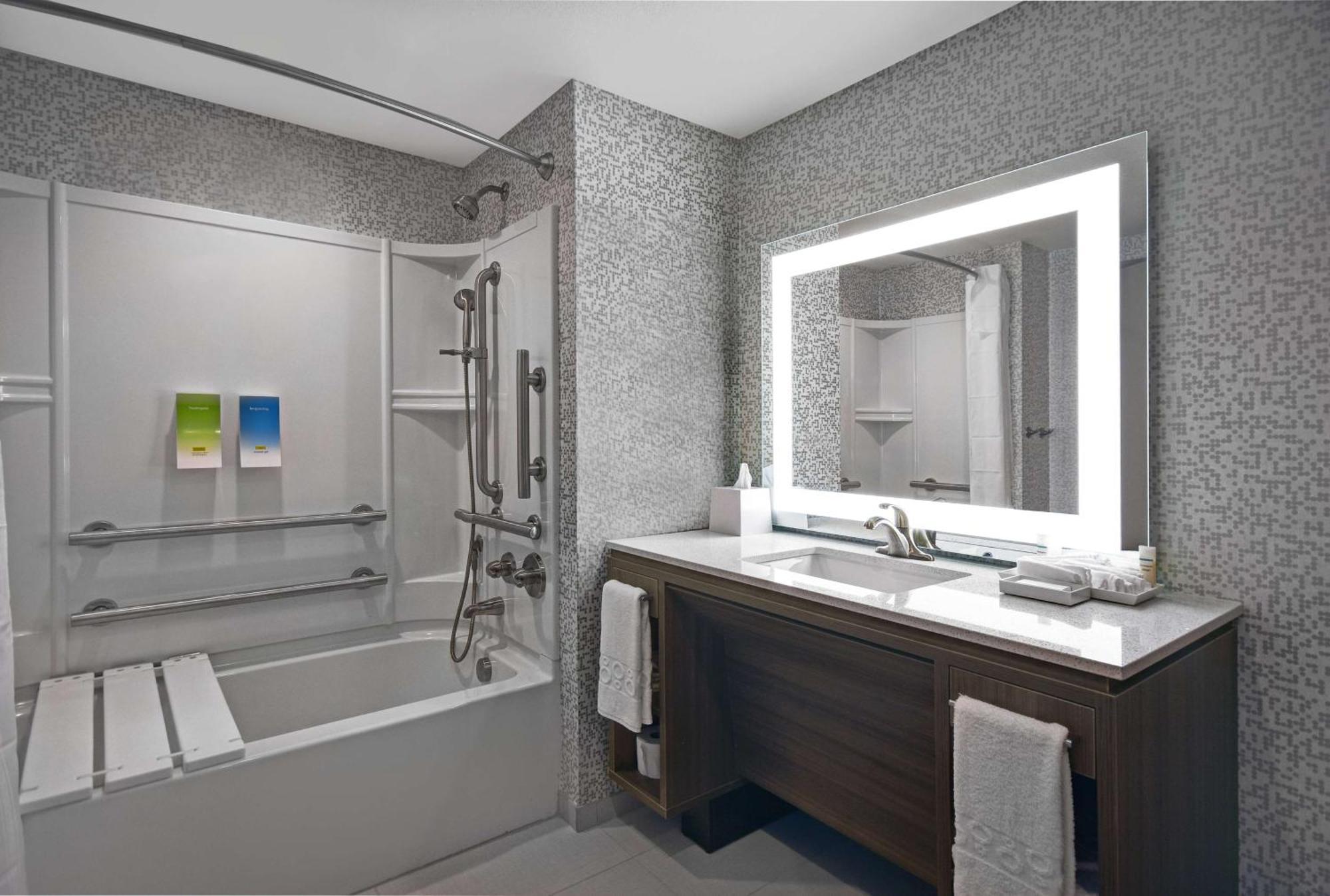 Home2 Suites By Hilton Utica, Ny Dış mekan fotoğraf
